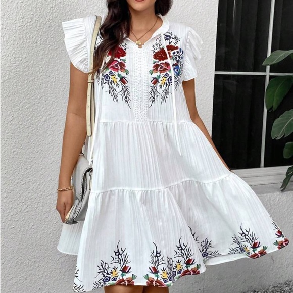 Boho Plus Size Floral Print Ruffle Sleeve White Dress - Picture 4 of 6